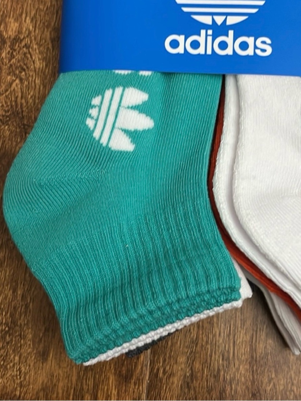 adidas Men’s 6-Pack Quarter Socks - Picture 3 of 7